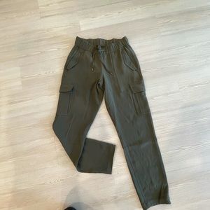 Lululemon cargo dress pant